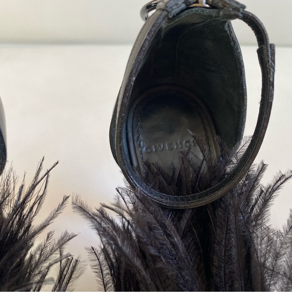 GIVENCHY Runaway Black Feathers Ankle Straps Heel sandals SZ 6/36 - Picture 11 of 13